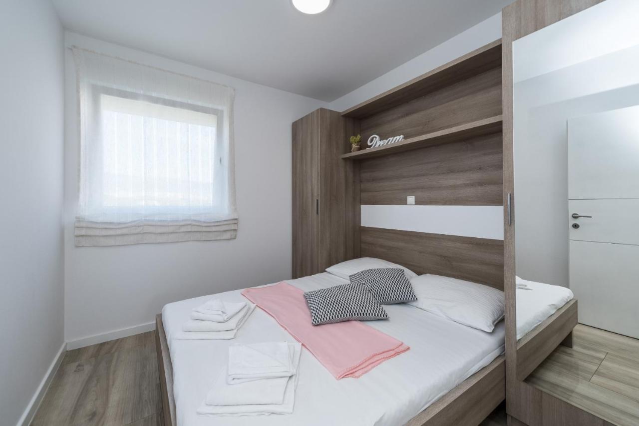 Apartments & Rooms Danivan Pool Villas B Novalja Zewnętrze zdjęcie